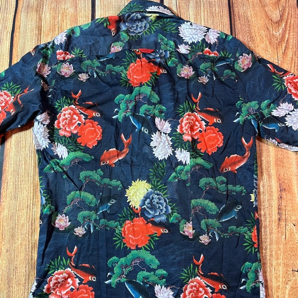 7 Downie St Button Up Shirt Mens Size 3 Medium Koi Fish All Over Print Stretch - Picture 8 of 9